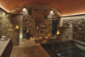 Couples treatment rooms, sauna, Turkish bath, body treatments - Castello di Casole, A Belmond Hotel, Tuscany (Casole d'Elsa)