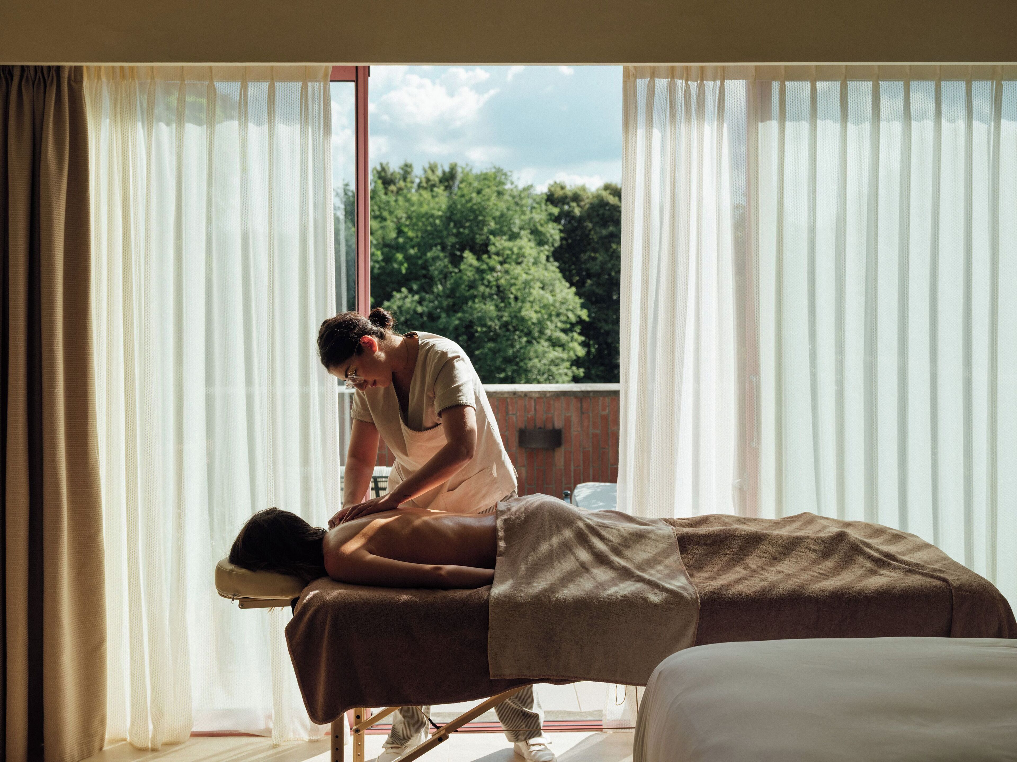 Couples treatment rooms, sauna, Turkish bath, body treatments