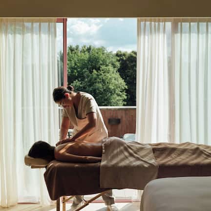 Couples treatment rooms, sauna, Turkish bath, body treatments