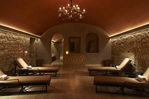 Couples treatment rooms, sauna, Turkish bath, body treatments - Castello di Casole, A Belmond Hotel, Tuscany (Casole d'Elsa)