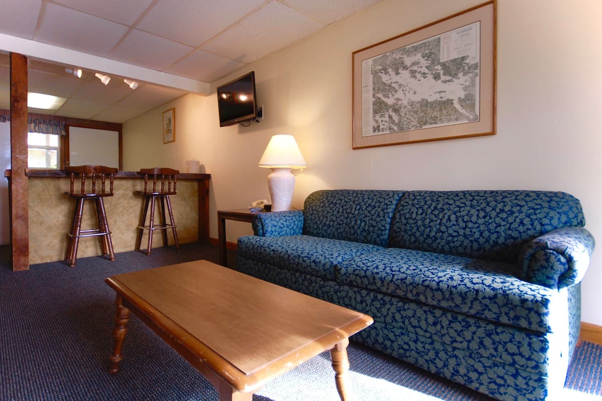 32-inch tv with cable channels