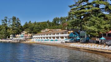 Private beach, sun loungers, beach umbrellas, beach bar