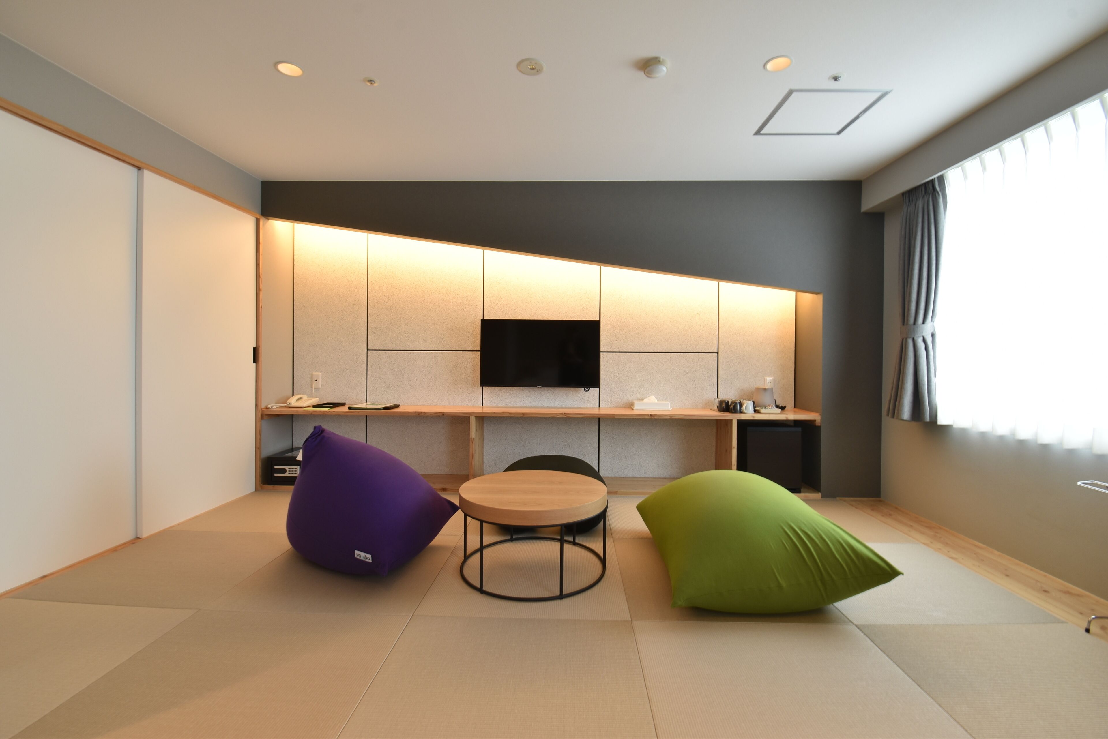 Premium Japanese-Western room, 2 Single Beds, Non Smoking | Premium bedding, down comforters, blackout drapes, free WiFi