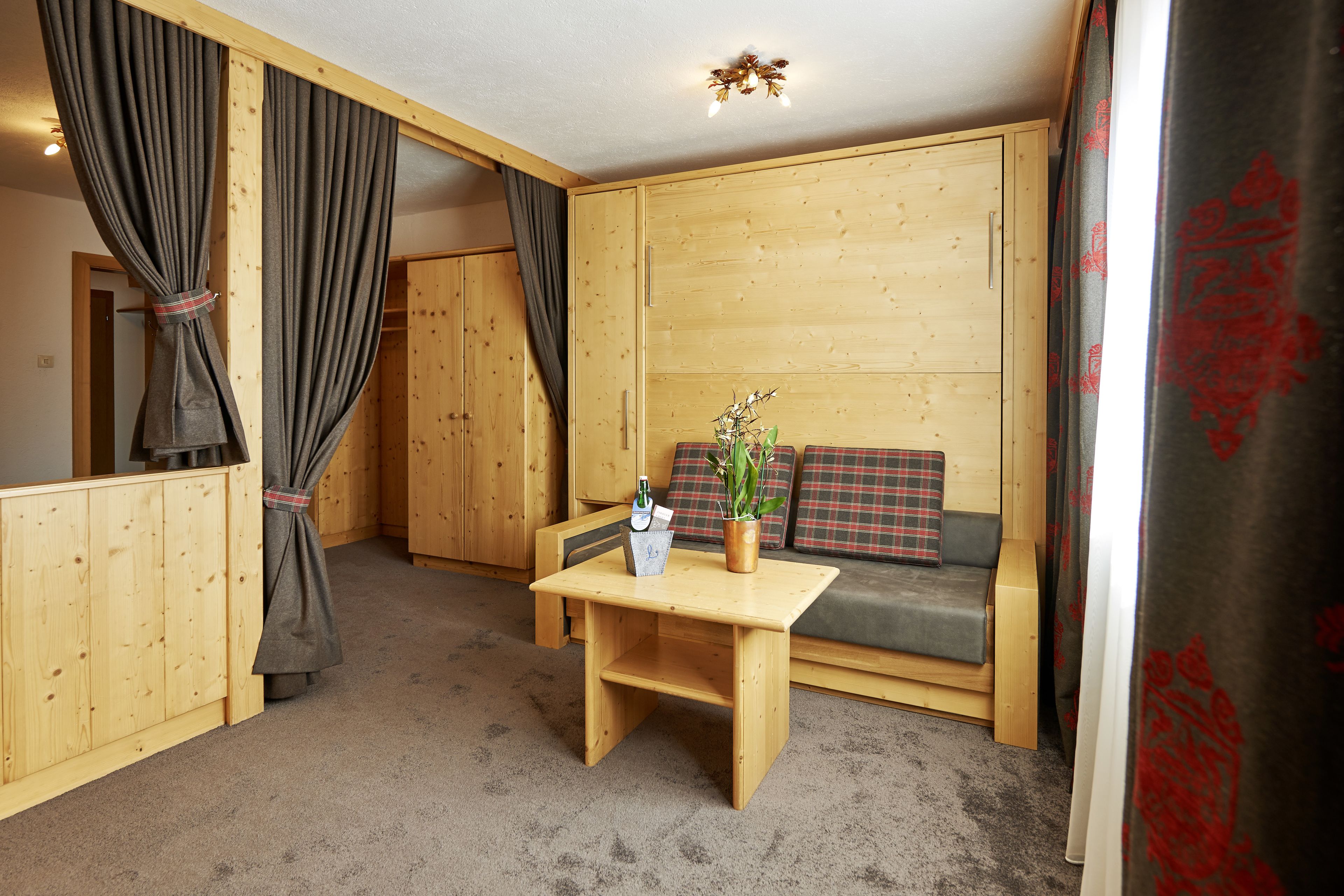 classic suite | living area | flat-screen tv