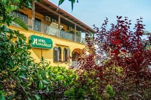 Front of property - Hotel Annabelle (Ischia)