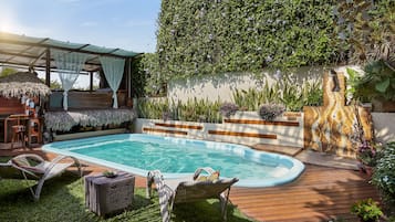 Outdoor pool, sun loungers