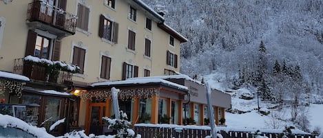 واجهة المنشأة