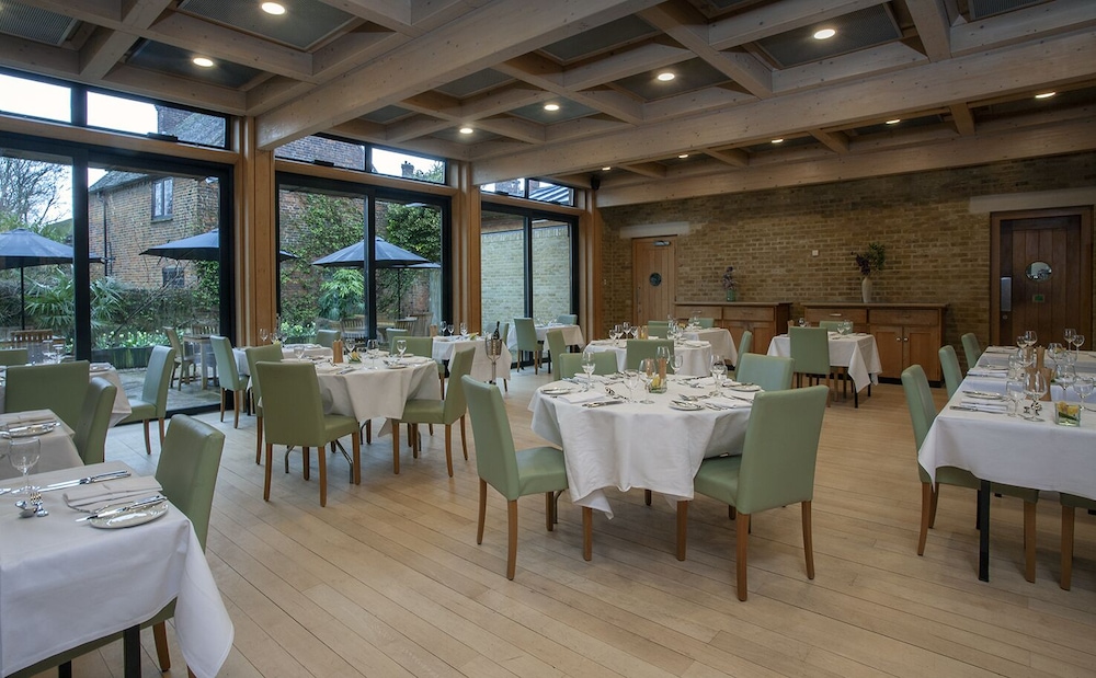 Canterbury Cathedral Lodge Hotel by null