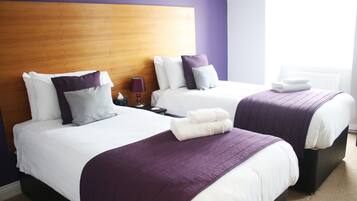 Ropa de cama hipoalergénica, escritorio, tabla de planchar con plancha