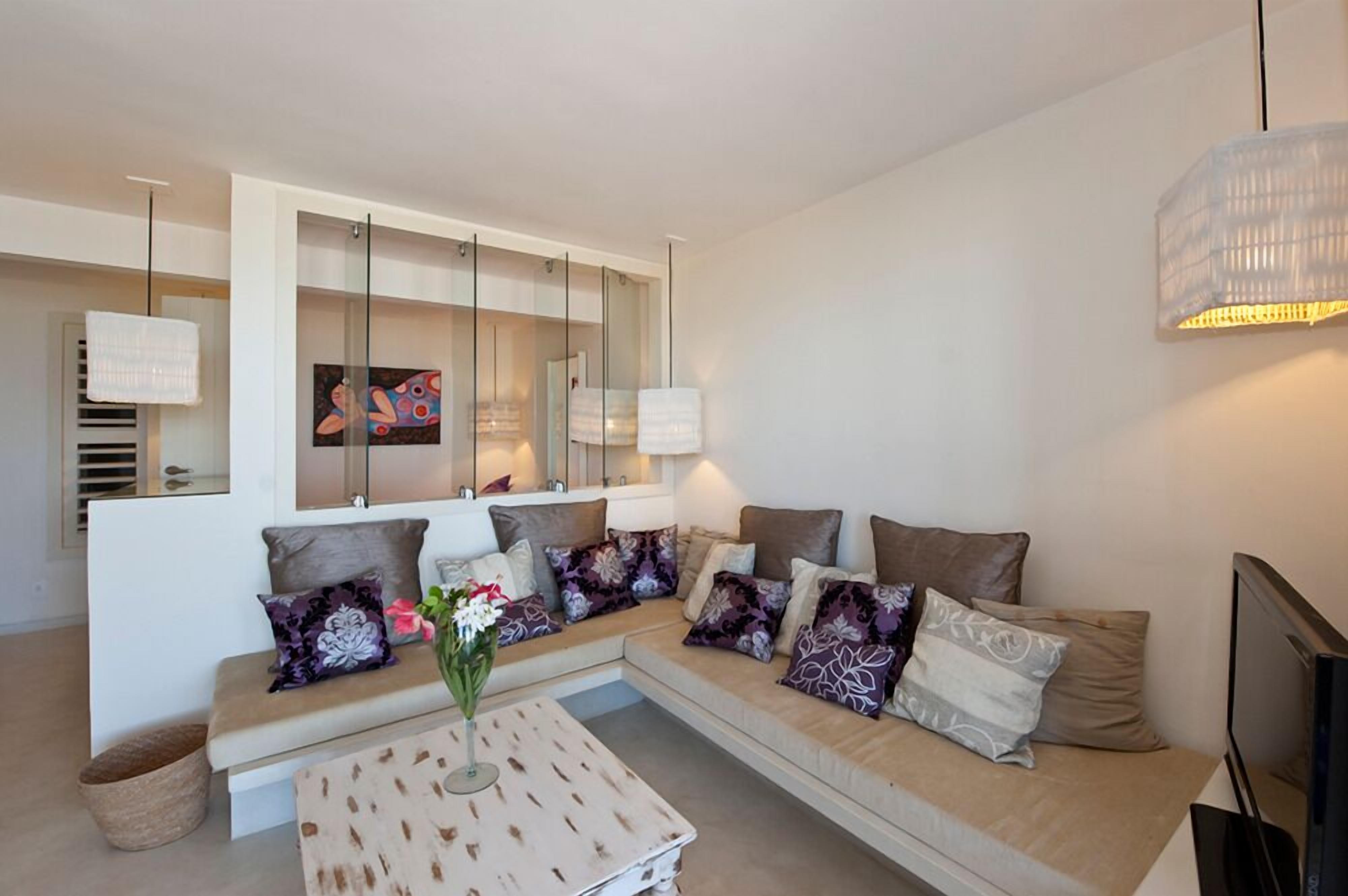 premium loft, 2 bedrooms, sea view | down duvets, select comfort beds, minibar, in-room safe