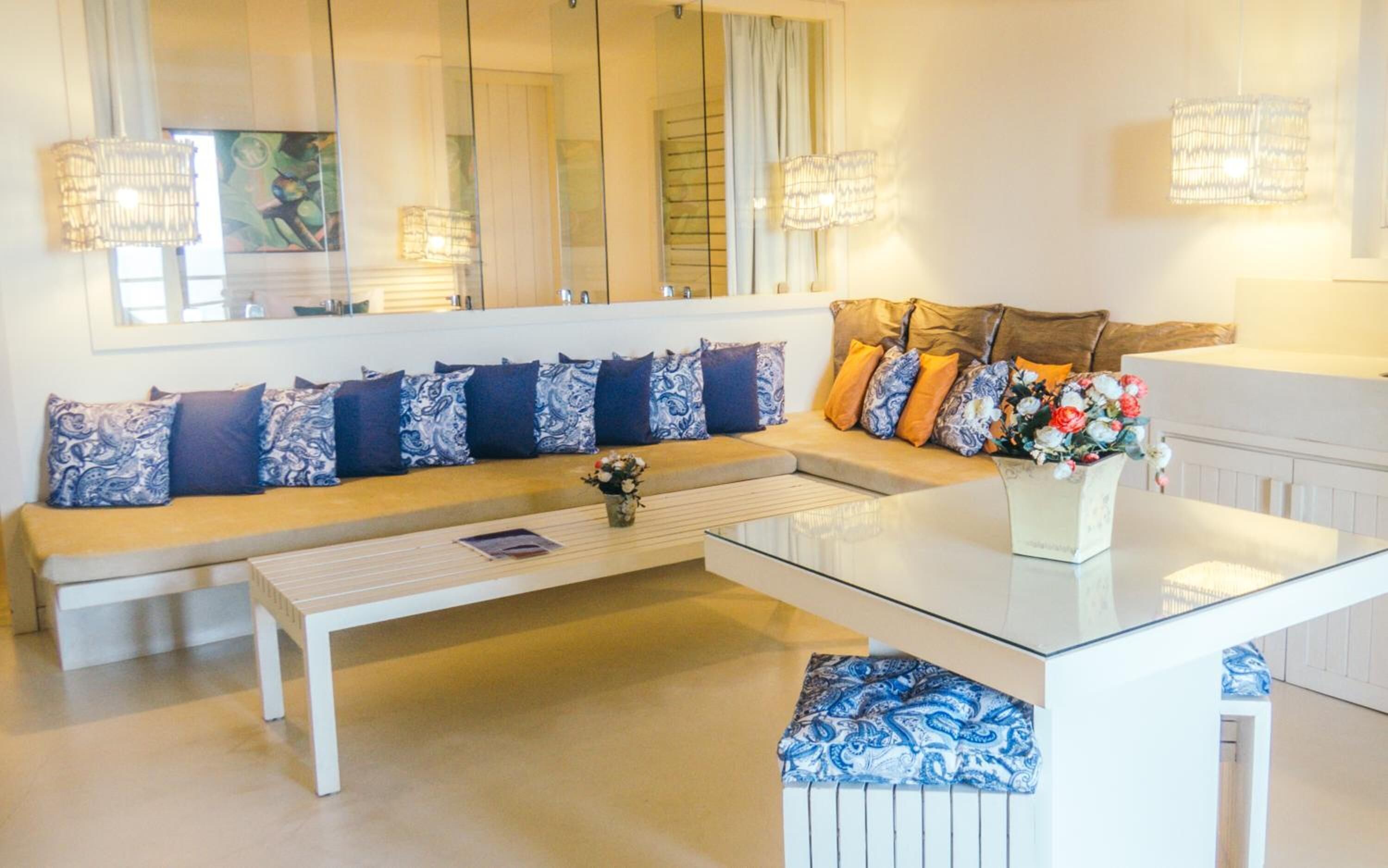 32-inch flat-screen tv with cable channels, tv