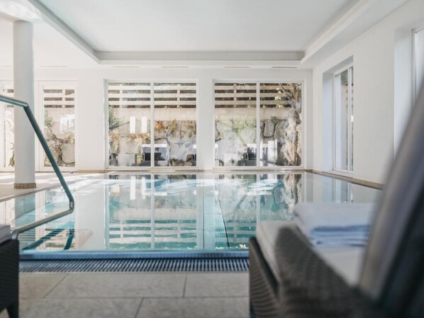 Indoor pool - Hotel Vier Jahreszeiten (Kaprun)