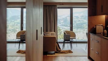 1 habitación, minibar y caja de seguridad en la habitación