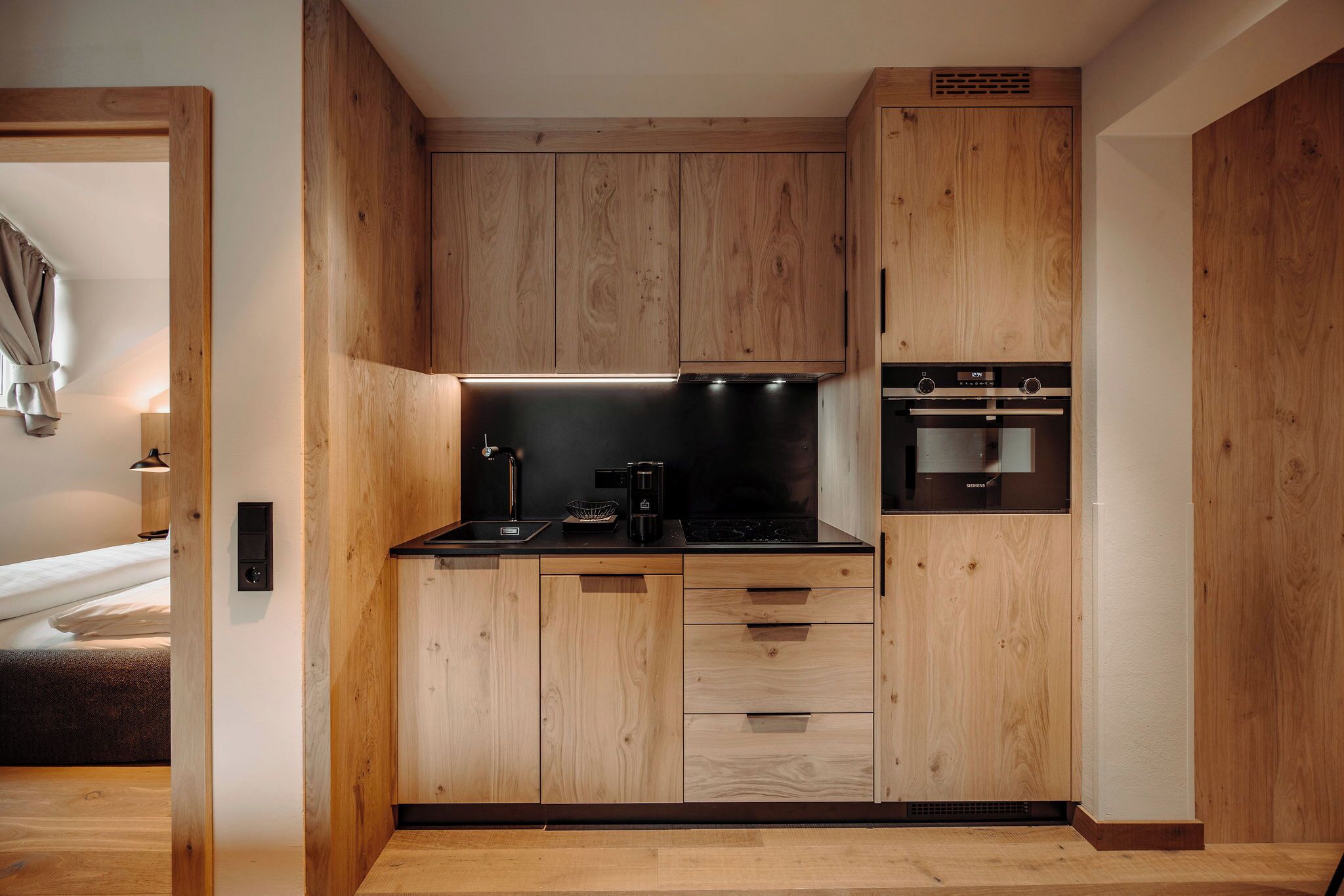 comfort apartment, 2 bedrooms, balcony, mountainside (70 eur cleaning fee) | private kitchen | microwave, high chair