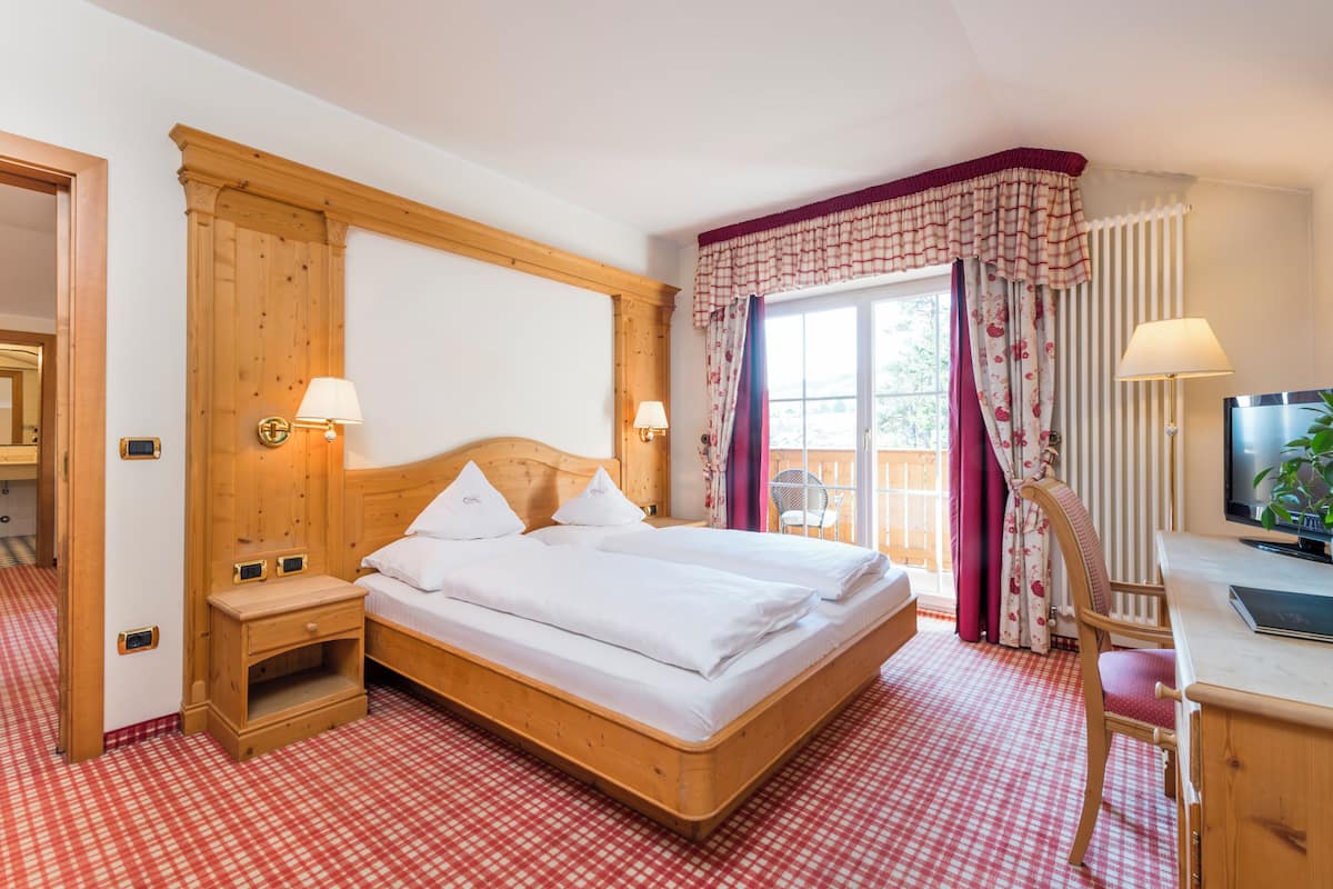 Family Apartment | Premium bedding, minibar, in-room safe, free WiFi