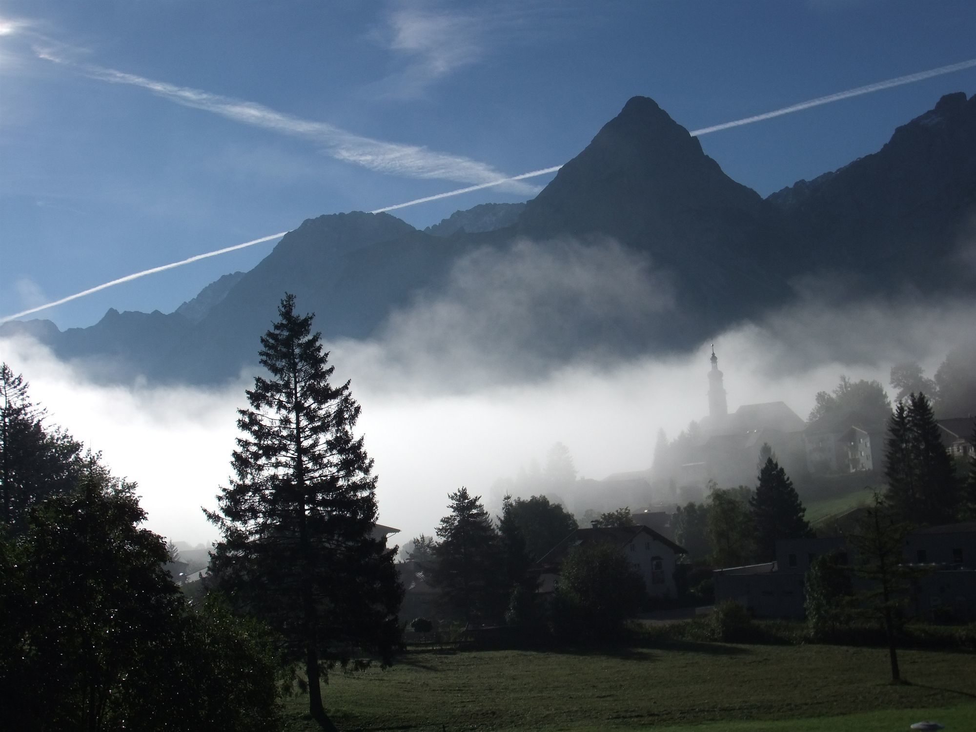 classic double room, 1 queen bed, balcony, mountain view | mountain view