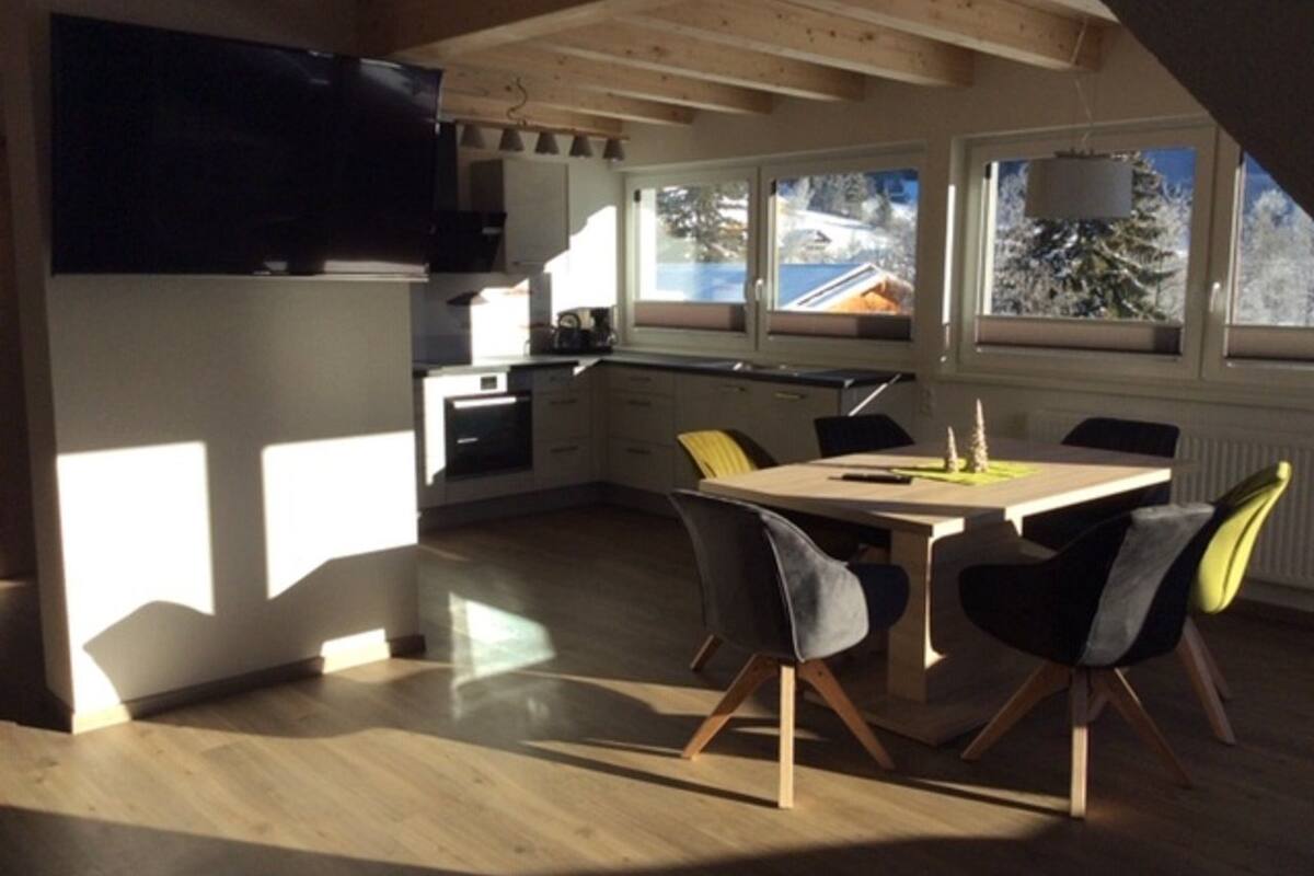 deluxe apartment, 2 bedrooms, mountain view, mountainside | living area | tv