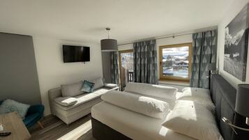 Classic-Doppelzimmer, 1 Queen-Bett, Balkon, Bergblick