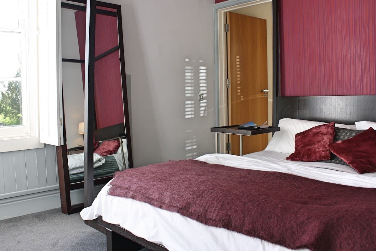 Double Room, Ensuite (Tropicana Room)
