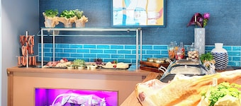 曼海姆 NYX 里昂纳多酒店