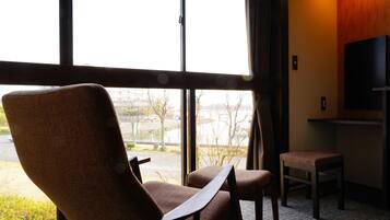 Modern Japanese-Style Room | Balcony view