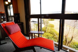 Modern Japanese-Style Room | Living area