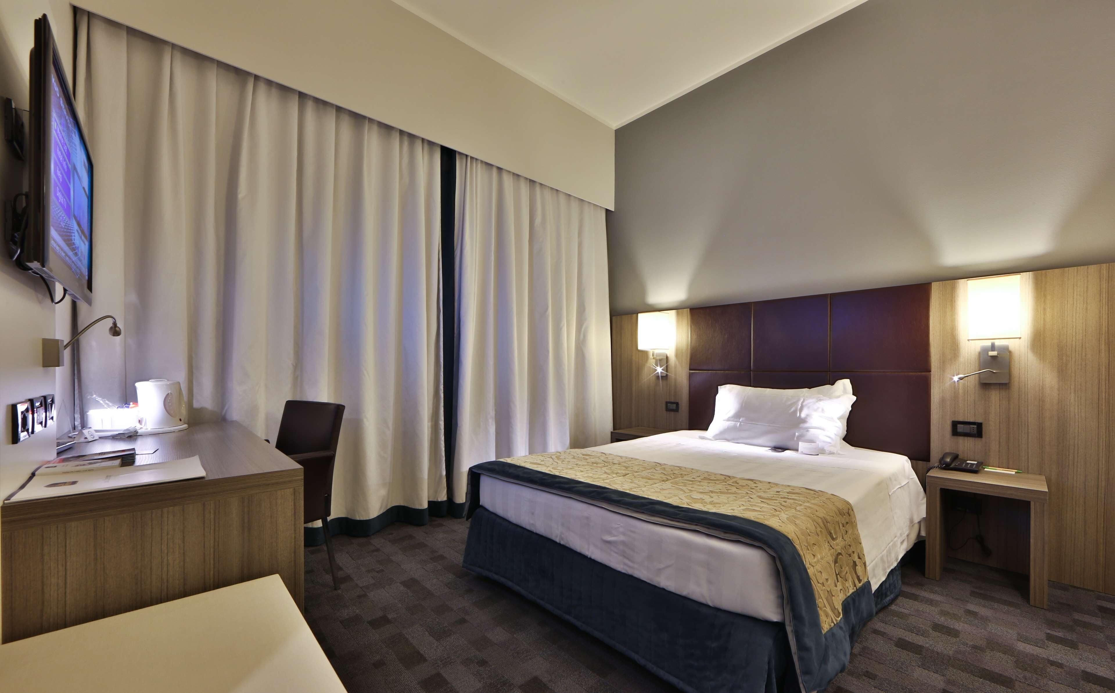 Couette en duvet d'oie, minibar, coffres-forts dans les chambres, bureau