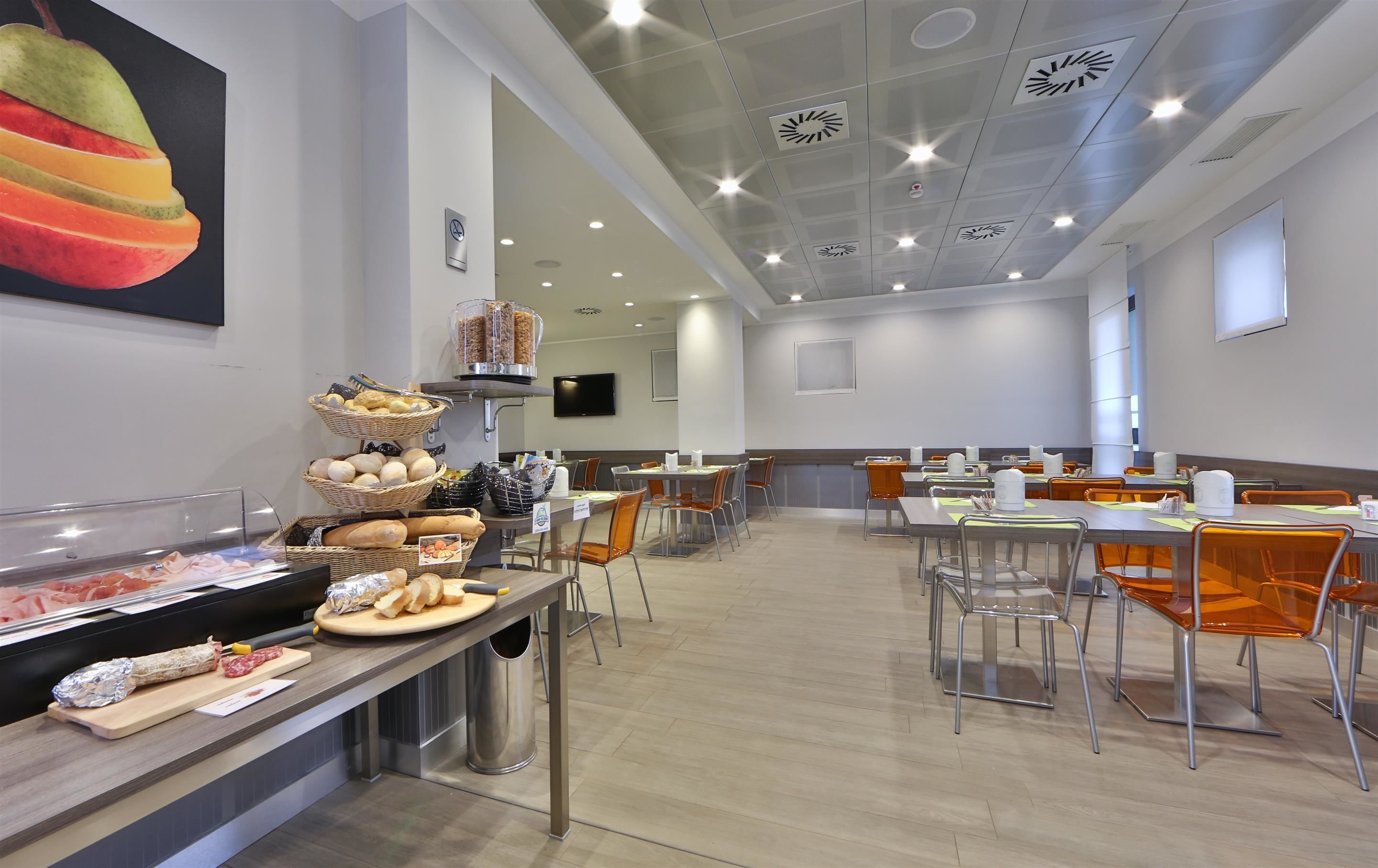 daily buffet breakfast (eur 15.00 per person)