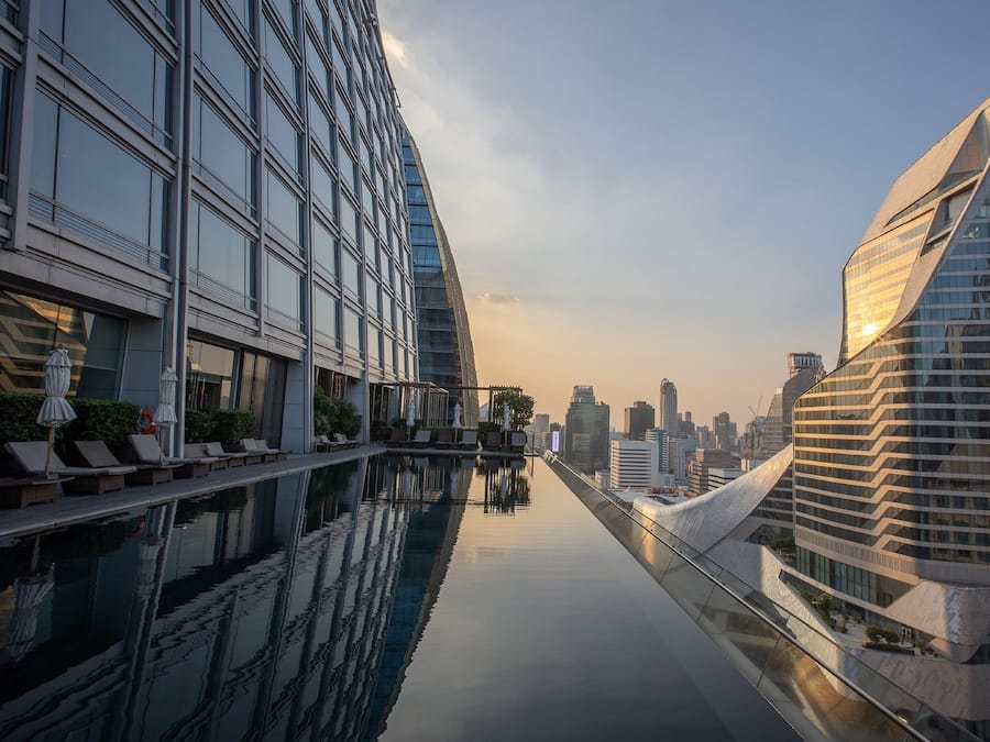 Hồ bơi ngoài trời, mở cửa từ 6:00 đến 22:00, lều miễn phí