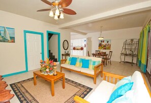 32-inch Smart TV with cable channels, TV - Grooms Beach Villa & Resort (St. George's)