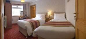 Twin Room, Ensuite - Homagen Bed & Breakfast (Roybridge)