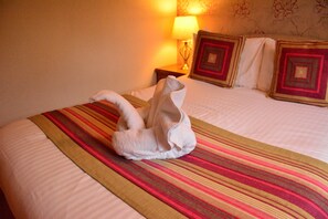 Double Room, Ensuite - Homagen Bed & Breakfast (Roybridge)