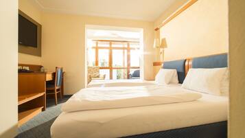 Minibar, in-room safe, individually decorated, soundproofing