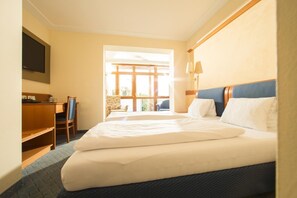 Minibar, in-room safe, individually decorated, soundproofing