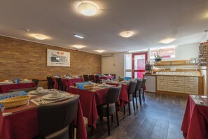 Daily buffet breakfast (EUR 14 per person)