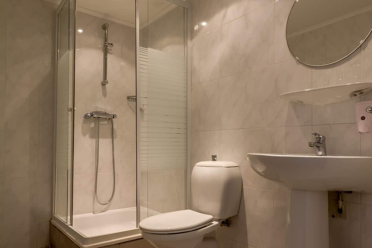 free toiletries, hair dryer, towels