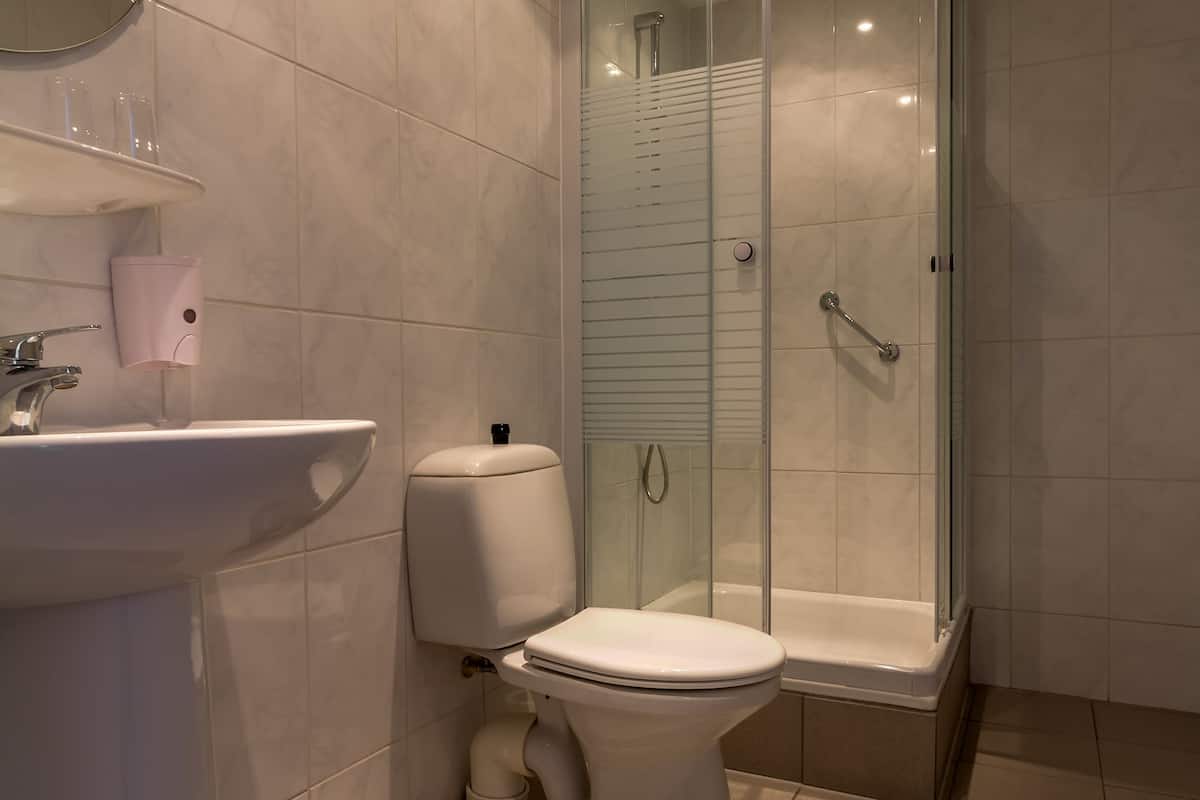 free toiletries, hair dryer, towels