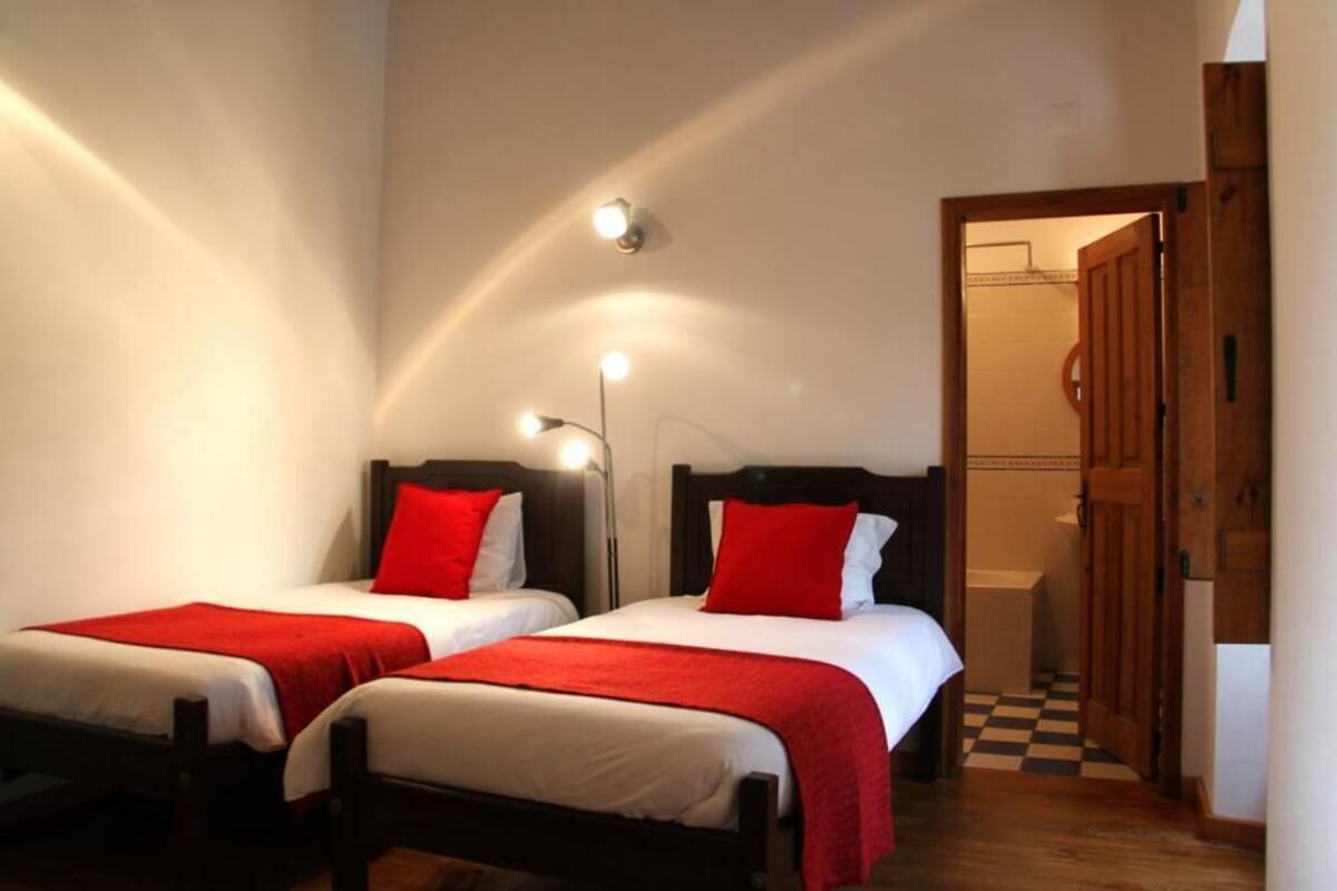 Cunas gratuitas y ropa de cama