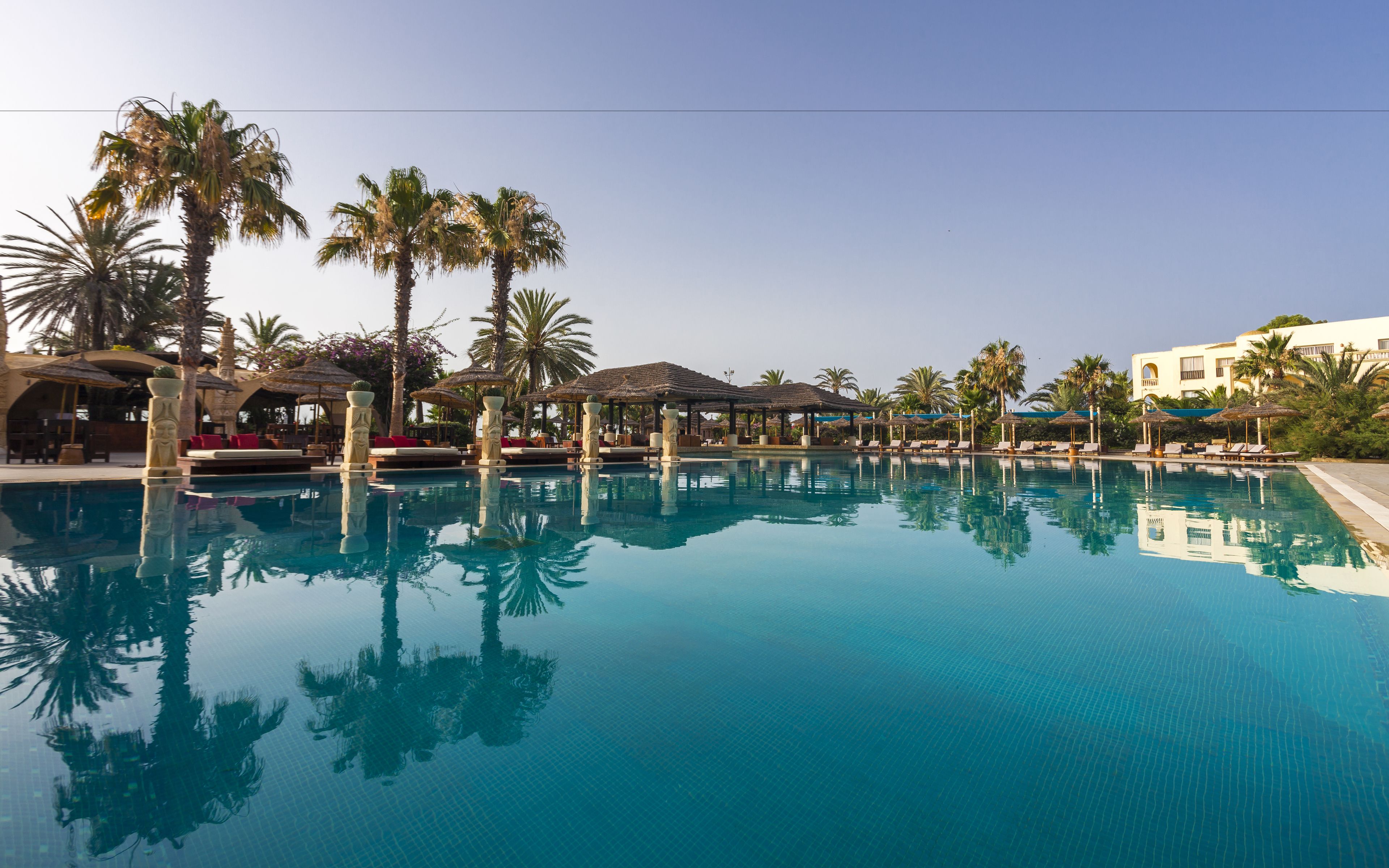 Indoor pool, outdoor pool, sun loungers