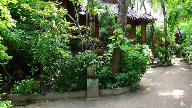 Property grounds - Niu Ohana Garden Resort (Boracay Island)