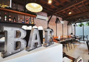 2 bars/lounges, poolside bar