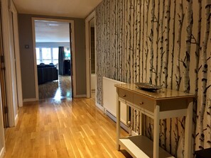 Standard-Apartment, 2 Schlafzimmer (with sofa bed, Tolbooth King for 6) | 1 Schlafzimmer, individuell dekoriert, individuell eingerichtet