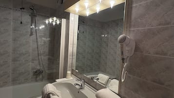 Chambre Double | Salle de bain