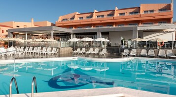 2 outdoor pools, pool umbrellas, sun loungers