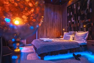 1 habitación, ropa de cama de alta calidad y minibar 