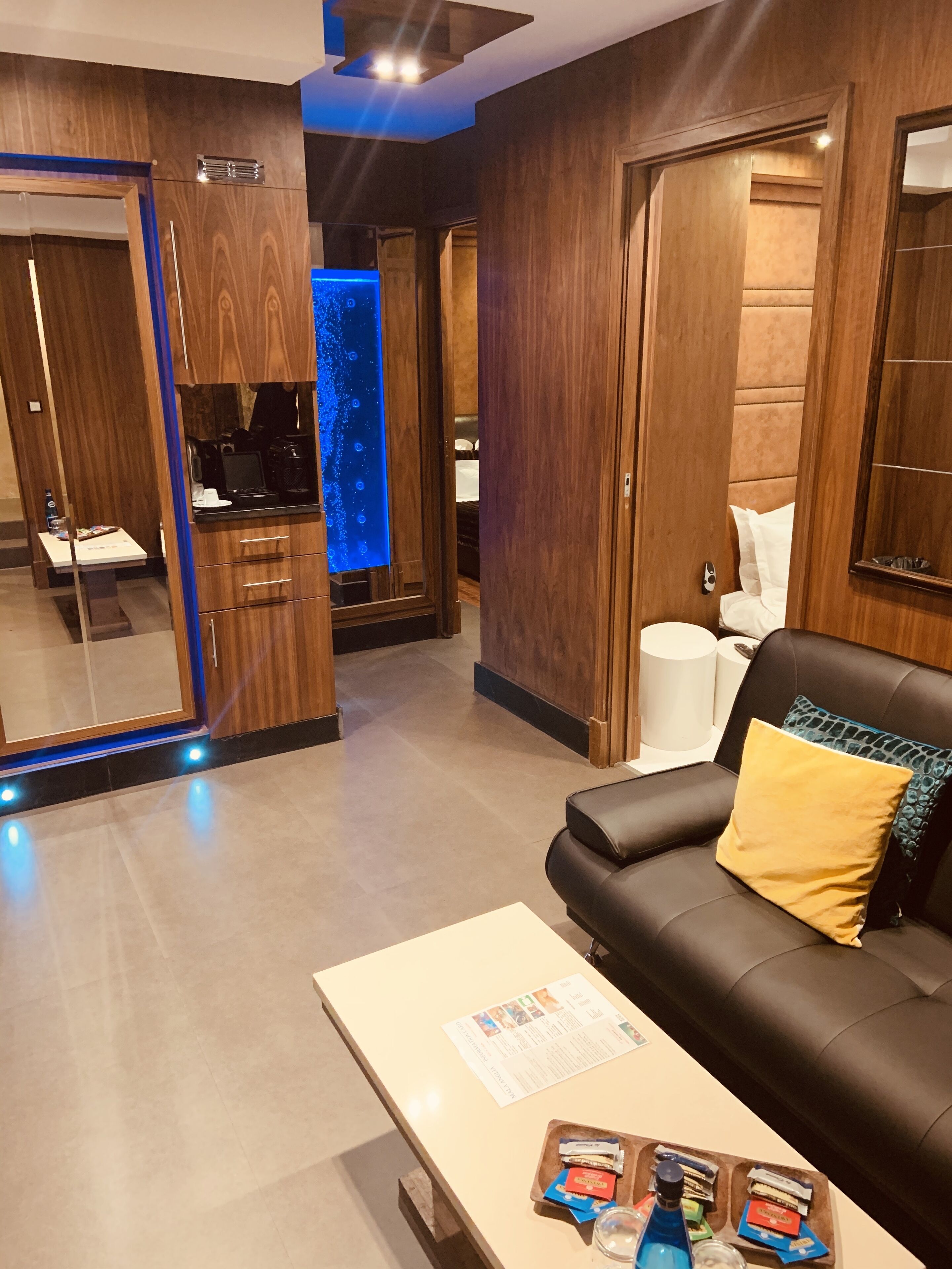 apartment, 2 bedrooms, 2 bathrooms | living room | 32-inch flat-screen tv with cable channels, tv, ipad