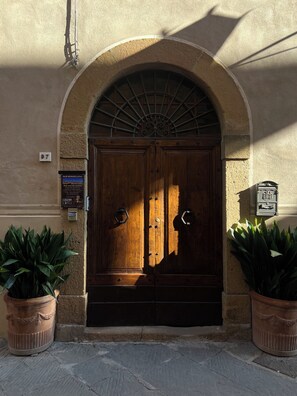 Front of property - Rossellino (Pienza)
