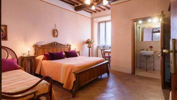 Triple Suite 2 Floor