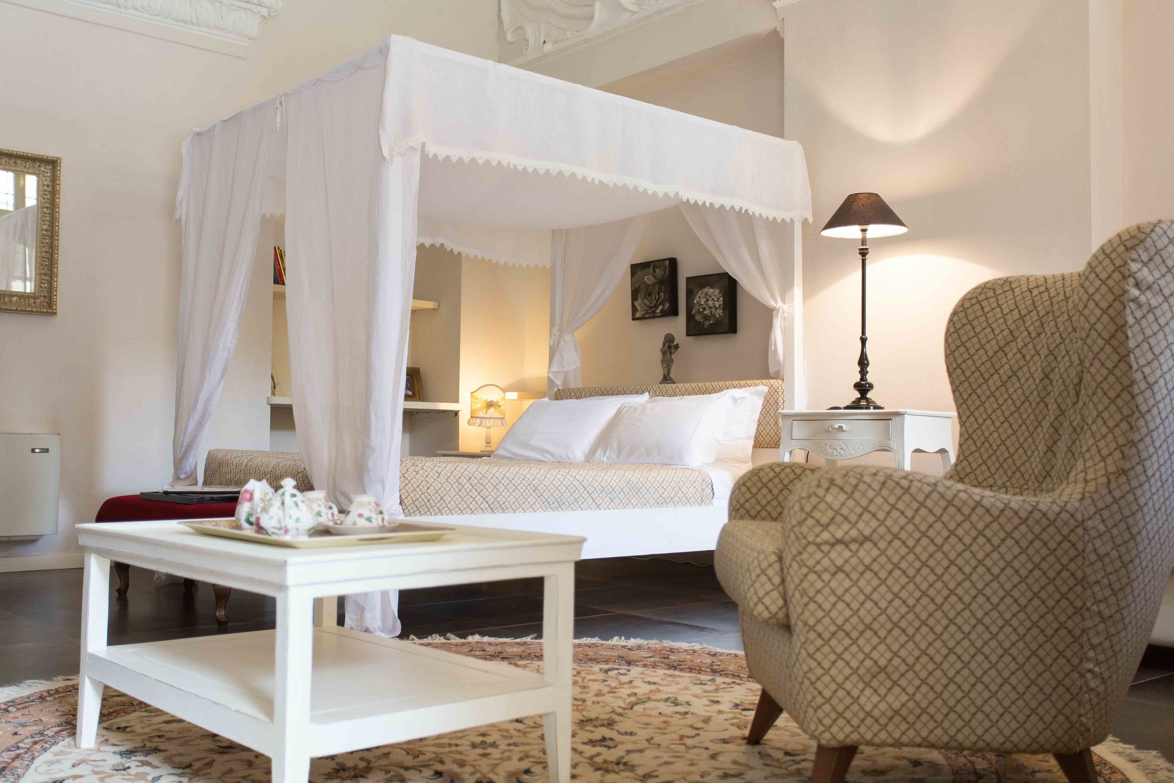 luxury room | egyptian cotton sheets, hypo-allergenic bedding, minibar, in-room safe