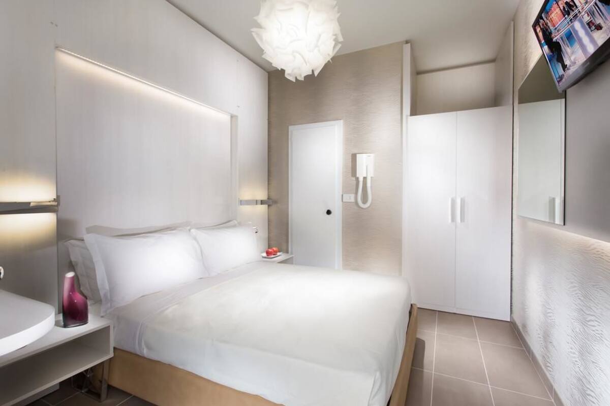 In-room safe, cots/infant beds, free WiFi
